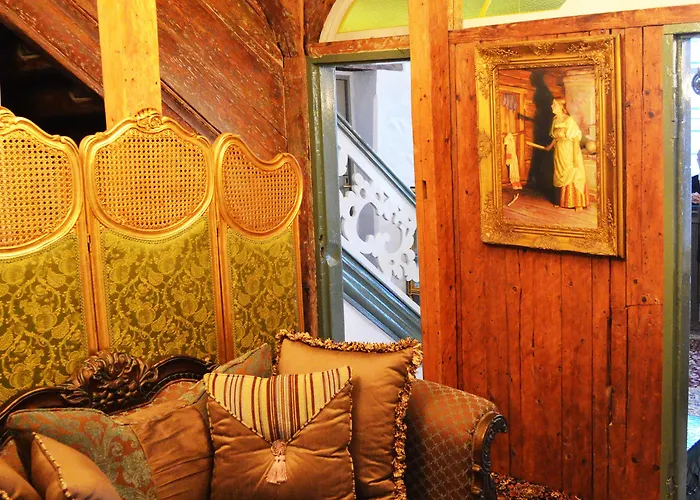 Gotthard Residents 3*