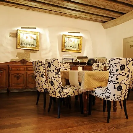 Gotthard Residents 3* Talin
