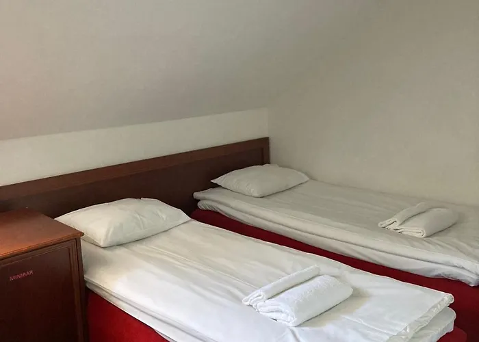 Gotthard Residents فندق 3*