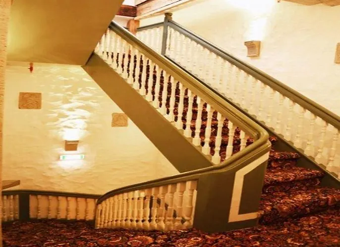 فندق Gotthard Residents 3*